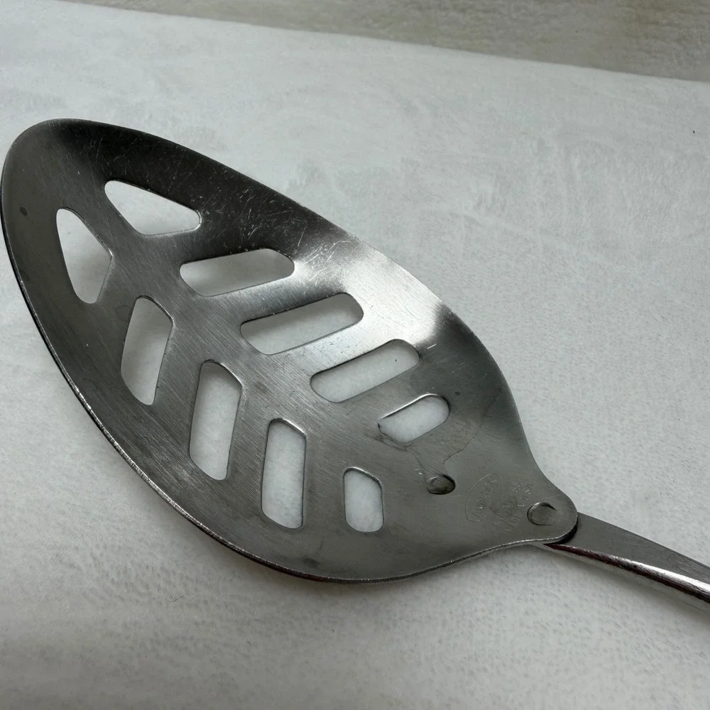 VTG Butterscotch Bakelite Ribbed Handle Stainless Steel Slotted Serving Spoon‎